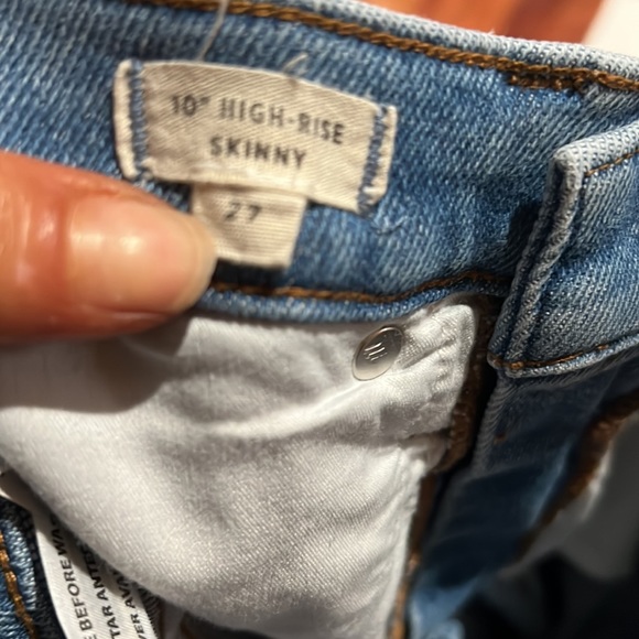 Madewell blue high rise skinny jeans - Picture 9 of 9